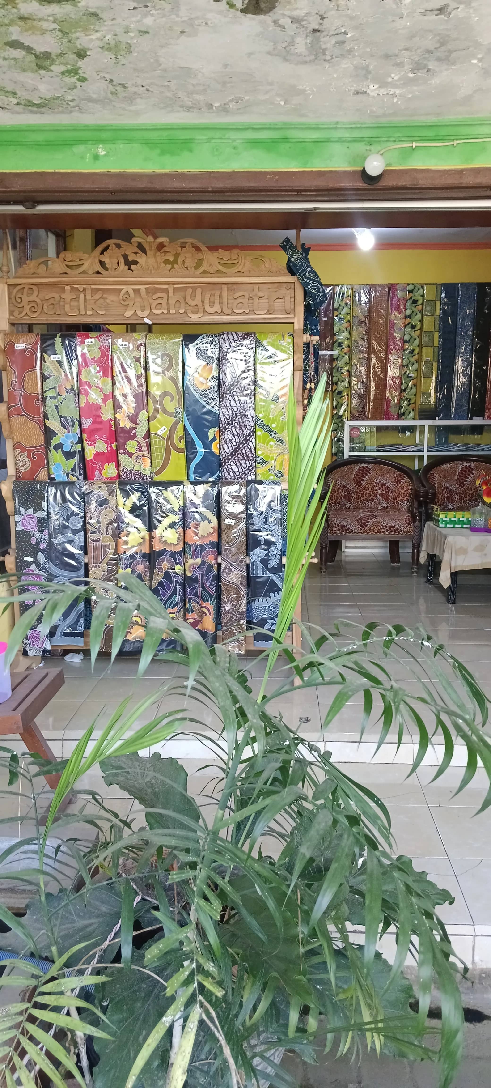 Batik wahyulatri